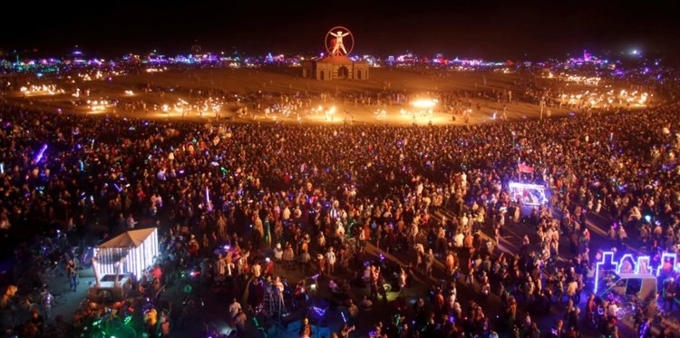 Най-чудатите творения на Burning Man 2016 (видео)