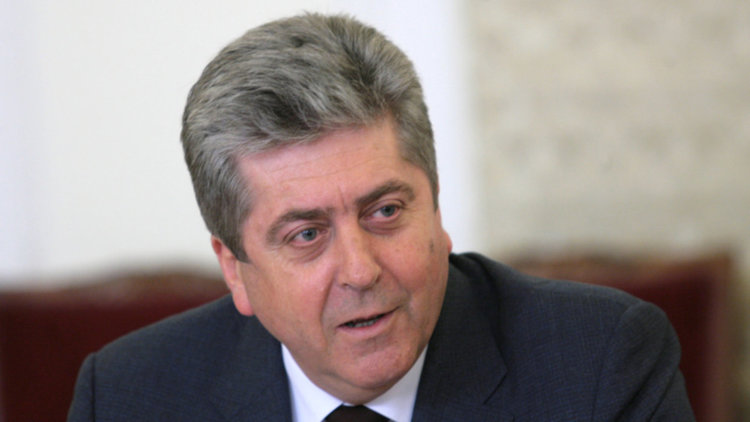 Първанов призова премиера да се оттегли заради гласуването в ООН