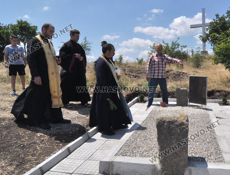 Погребаха за петстотен път Свети Илия край Сираково