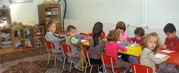 МОН предлага още 96 детски градини и 151 училища да станат защитени