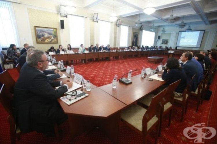 Експерти: Предстои масова ваксинация срещу грип