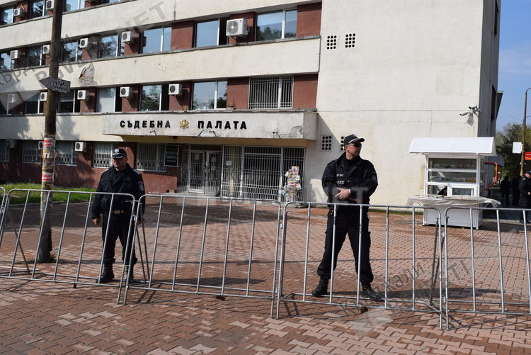 110 служители на реда ще бдят за Великден в областта