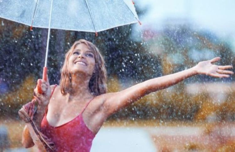 Облачно със слаб дъжд в петък