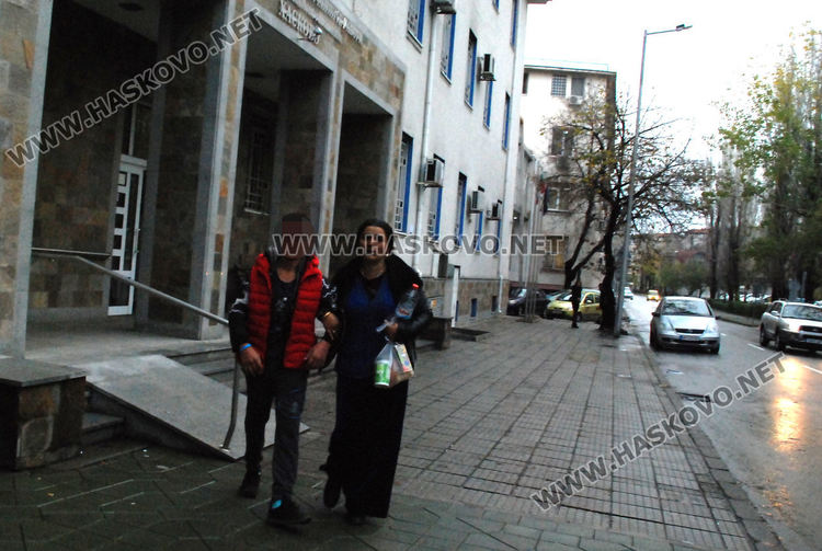 Деца на 13 и 14 години убили мъжа в Александрово, нападнал ги с нож