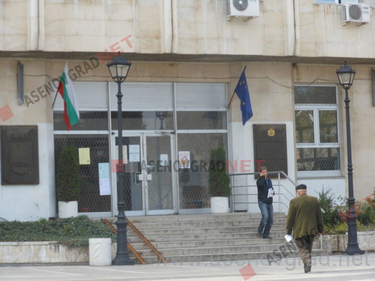 Дезинфекцират Общината, същото чака читалища, Туристически център и училища 