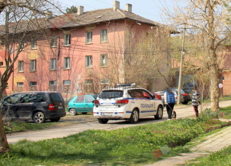 Двама нарушиха карантината си в димитровградско