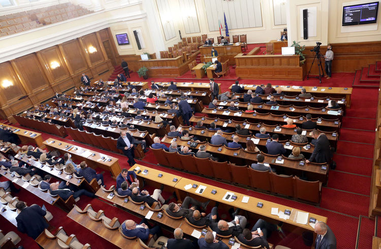 Парламентът ратифицира споразумението за газовата връзка с Гърция