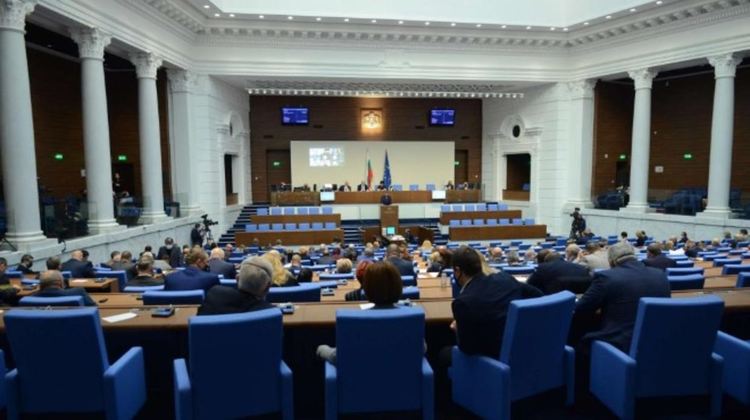 Парламентът одобри 32 млн. лв. субсидии на нерентабилни автобусни линии в страната