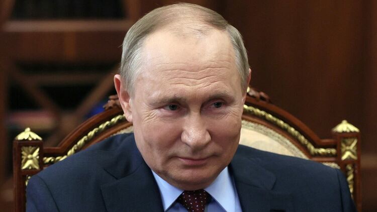 Путин посъветва съседите "да не ескалират ситуацията, да не въвеждат никакви ограничения"