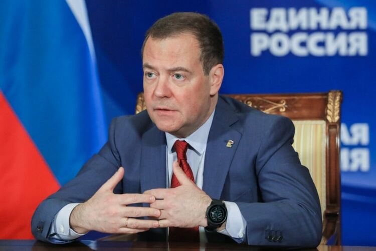 Русия няма да изнася продоволствие за "неприятелски" държави, обяви Дмитрий Медведев