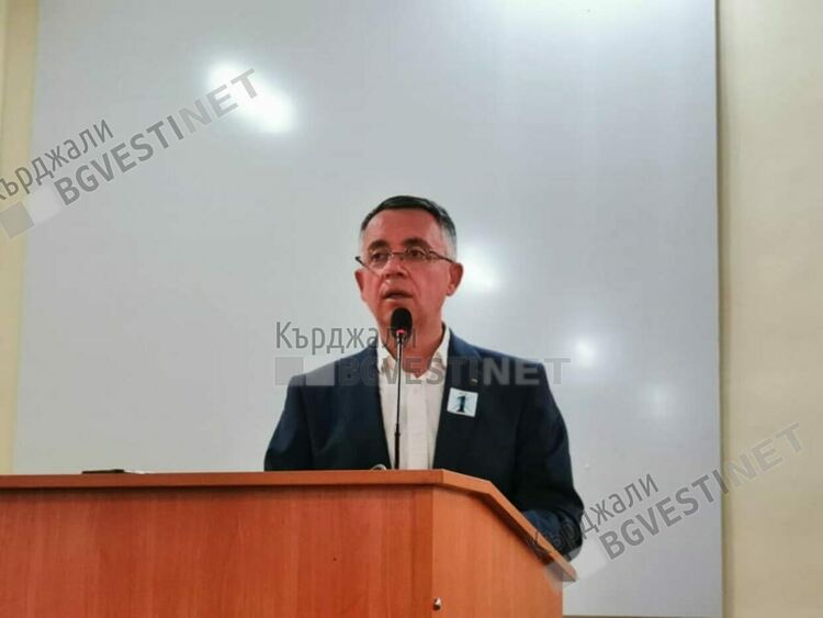 Хасан Азис: Важно е да направим самооценка за участието си в политиката!
