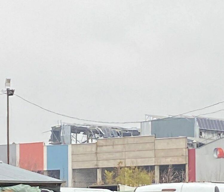 Взривове в завода, в който е главният щаб на руснаците в Мелитопол