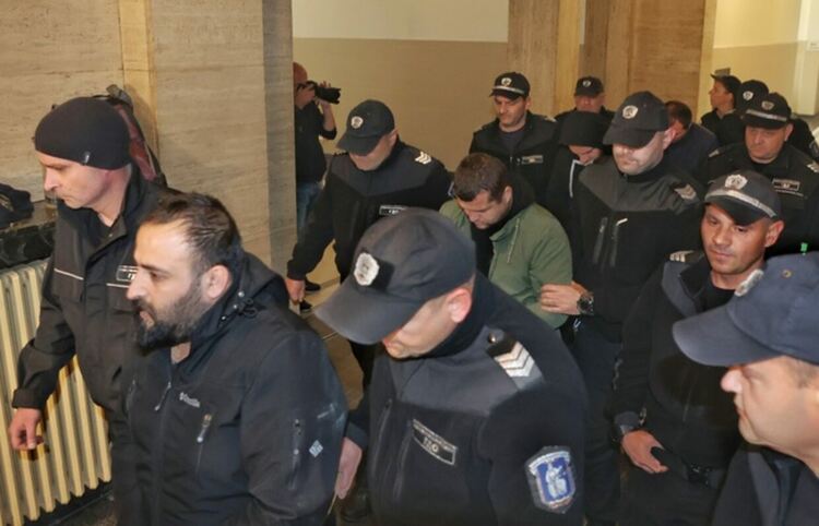 Съдът остави в ареста четиримата, задържани като съпричастни с атентата в Истанбул