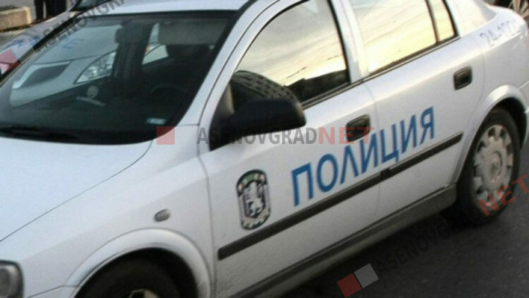 Кола блъсна патрулка на АМ "Тракия", има пострадали полицаи