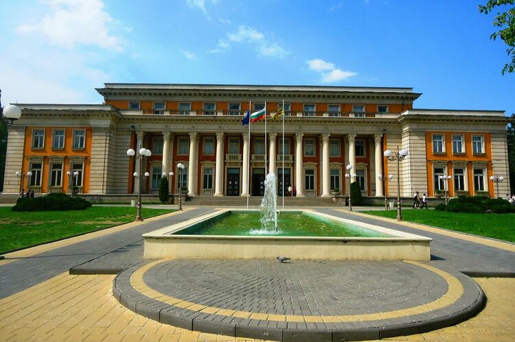 Пиесата „Благородният испанец“ гостува в Перник
