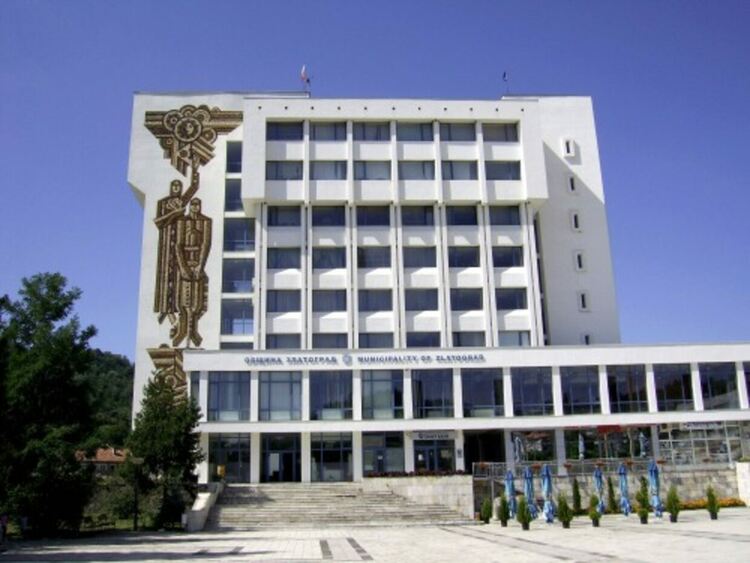 Учениците в Златоград излизат за два дни в грипна ваканция