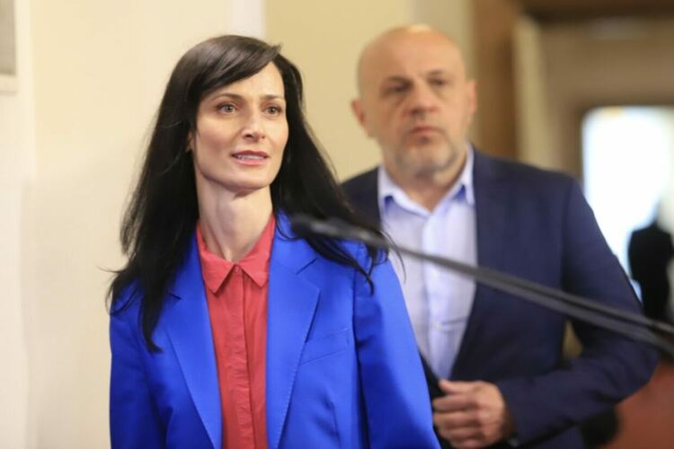 "Разговорите не са в ледена епоха". Мария Габриел постави условия, Николай Денков отговори