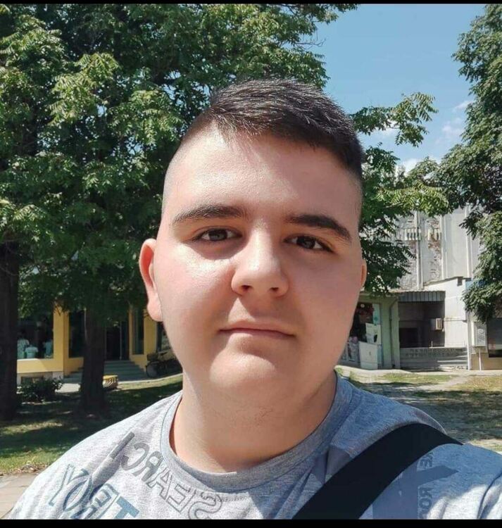 Ученици от "Златаров" са с призови места в състезание по комуникация на английски език