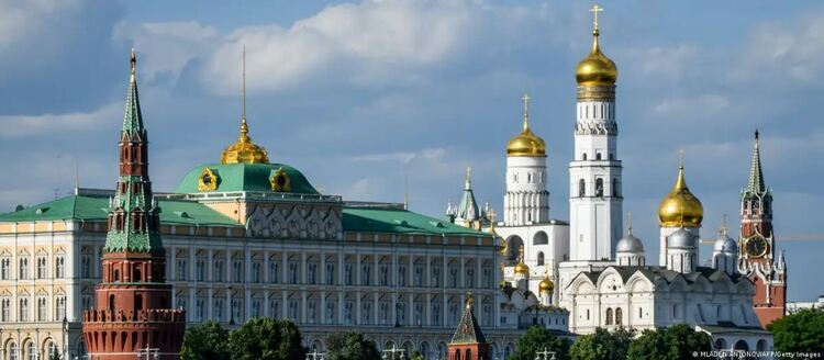 Колко може да понесе негласният пакт на Путин с руснаците