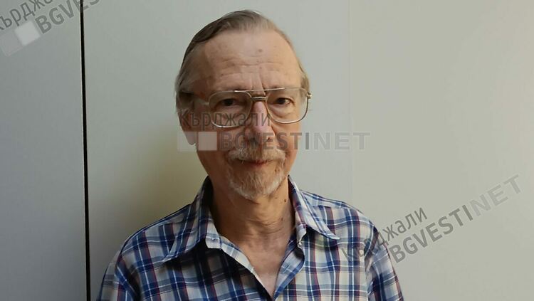 Димитър Савов с литературен дебют,издаде книга с афоризми