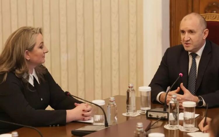 Президентът връчва в понеделник мандат на ГЕРБ за правителство
