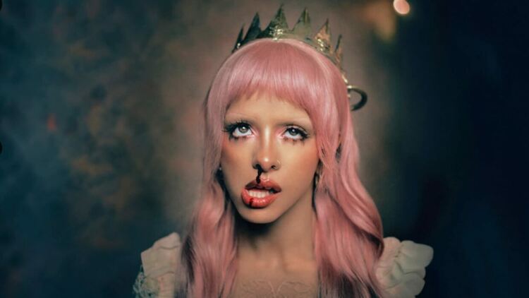 Мелани Мартинез разкрива токсичната страна на „любовта“ в „Possession“