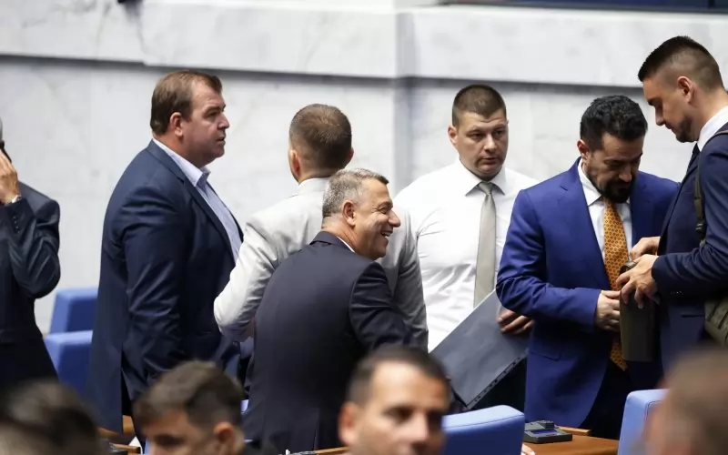 Десетки кадрови назначения очакват парламента