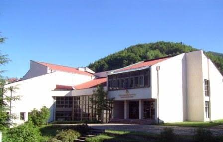 Библиотеката в Смолян организира среща с поетесата Кунка Кичукова