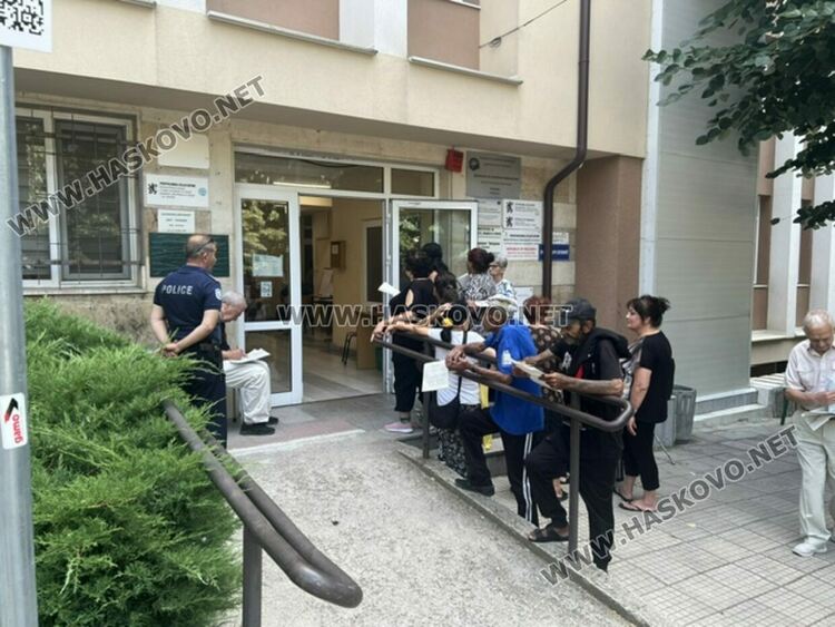 Отоплителните помощи за твърдо гориво ще бъдат изплатени в пълен размер на най-уязвимите семейства
