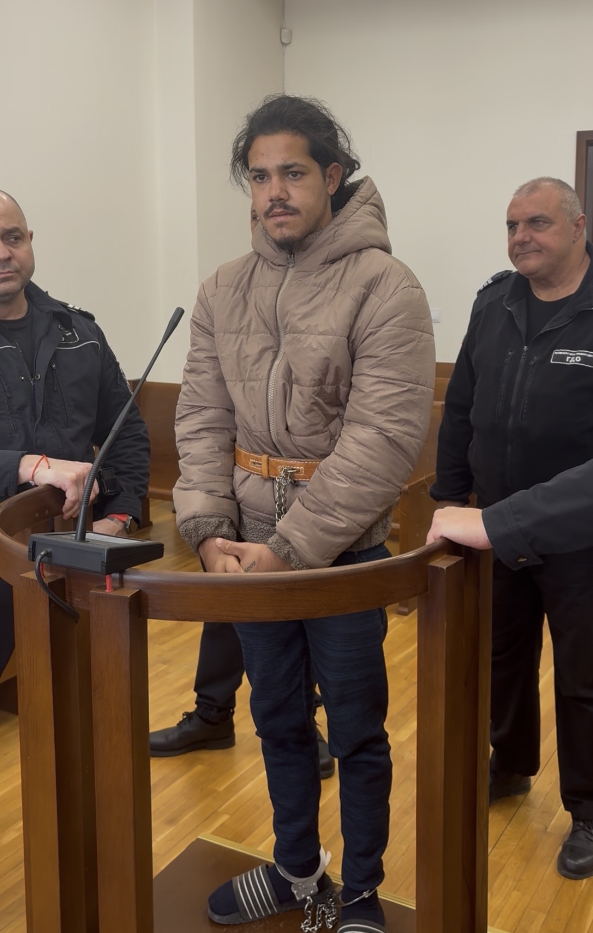 Окръжен съд – Хасково остави за постоянно в ареста 21-годишния Стефан Миланов, обвинен в убийството на 21-годишния Иван Митков в Харманли