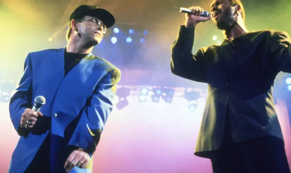 От Елтън Джон и Джордж Майкъл до Pulp и U2 - великите албуми, появили се на 30 октомври