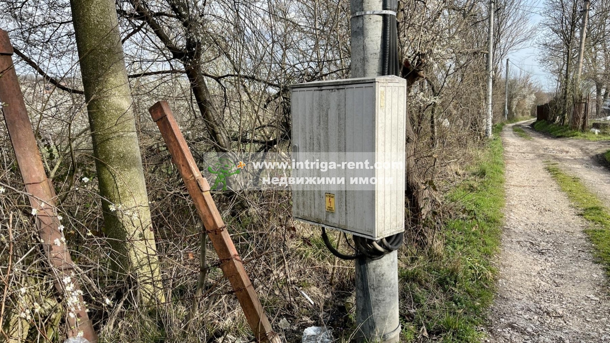 №4075 Парцел за продажба в квартал Кенана, Хасково - близо до града и квартал ”Бадема”.