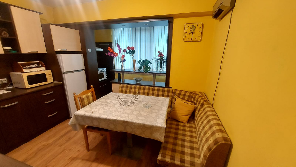 Тристаен апартамент в кв.Македонски,гр.Хасково