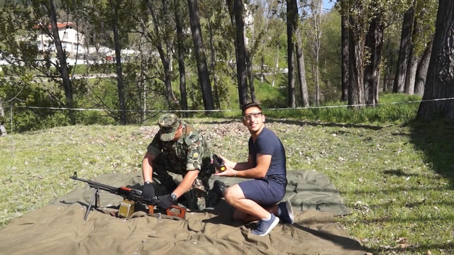 Ученици от девинското Средно училище „Христо Ботев“ станаха кадрови войници за кратко