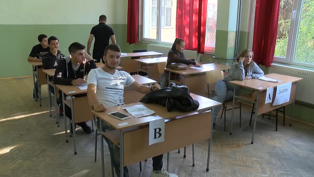 71 зрелостници пропуснаха матурата по Български език и литература